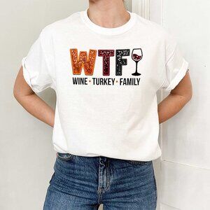 Wine, Turkey & Family Sweatshirt – Funny Thanksgiving Crewneck for Women